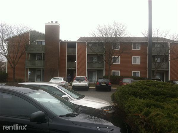 6811 Ravens Crest Dr - Photo 3 of 10