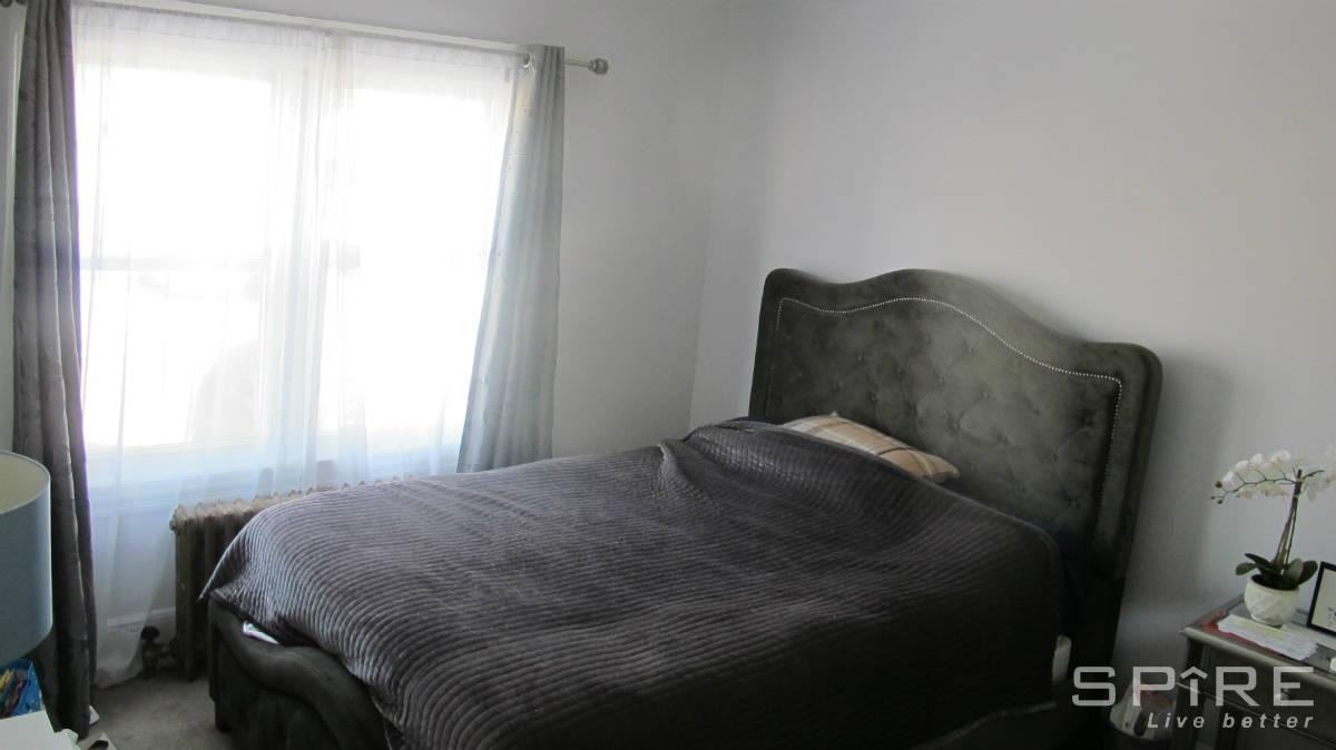 117 N Bayview Ave #1 - Photo 3 of 9