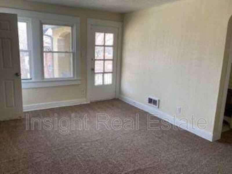 1133 Linda Vista Ave - Photo 2 of 10