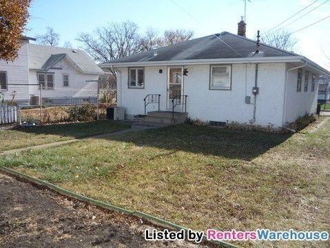 931 Scheffer Ave - Photo 2 of 14