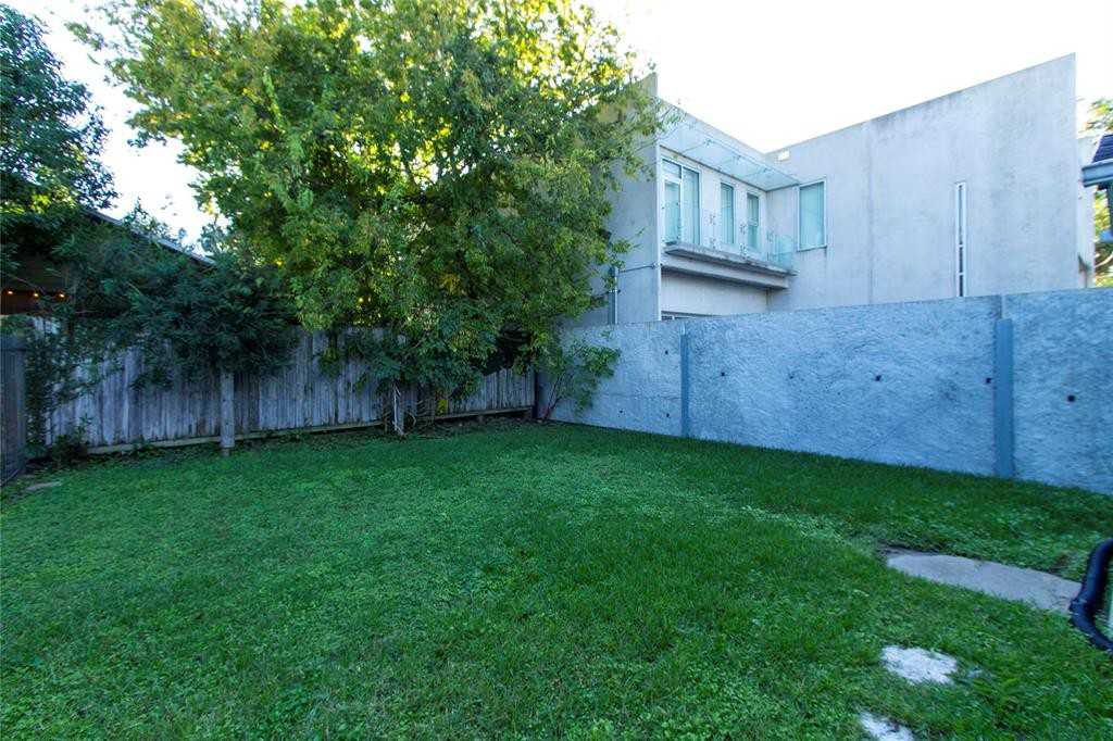 1419 Dian St - Photo 3 of 10