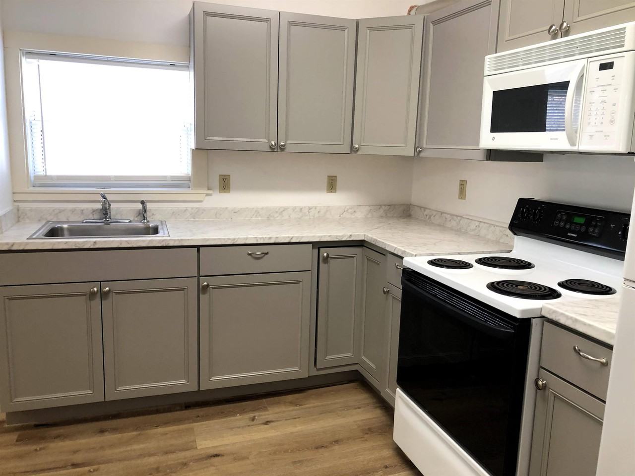 175 Ohio St #4 - Photo 2 of 12
