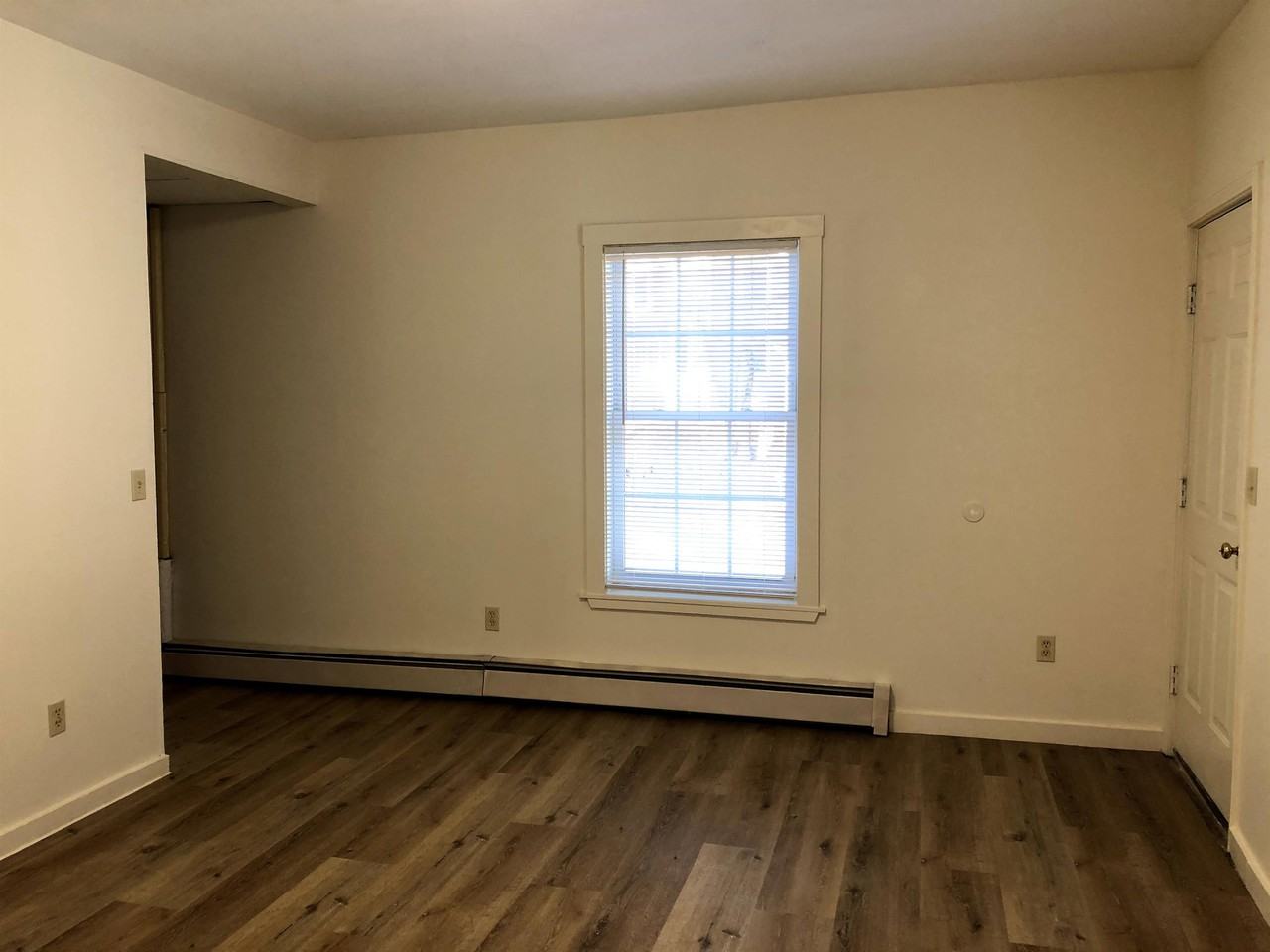 175 Ohio St #4 - Photo 4 of 12
