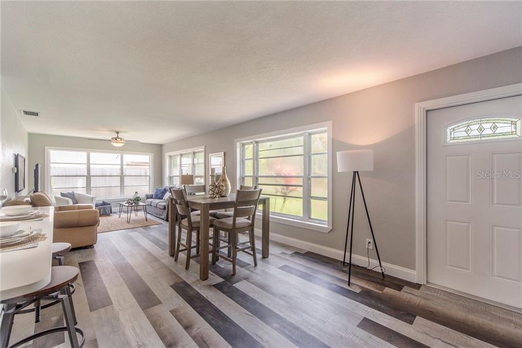 726 37th Avenue Northeast - Photo 2 of 22