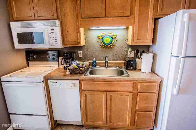 2500 2500 N Ocean Blvd 700 - Photo 3 of 13