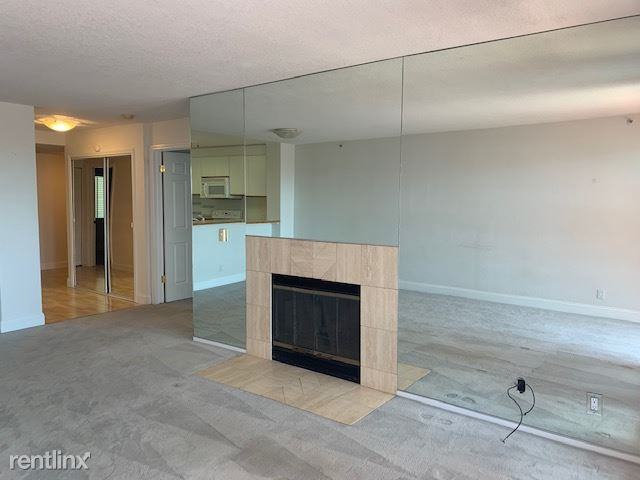 1300 1300 Quarry Ct. 207 - Photo 3 of 22