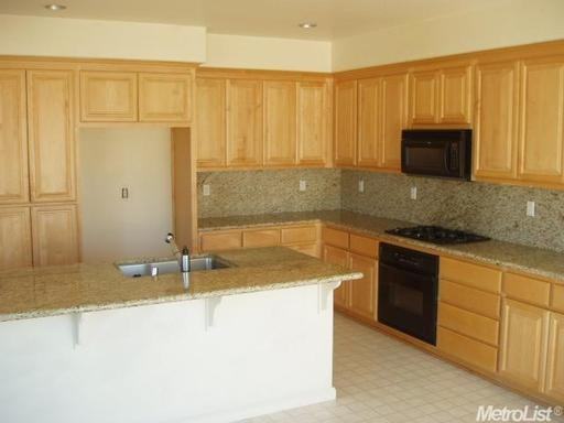 1409 Marigold Dr - Photo 2 of 10