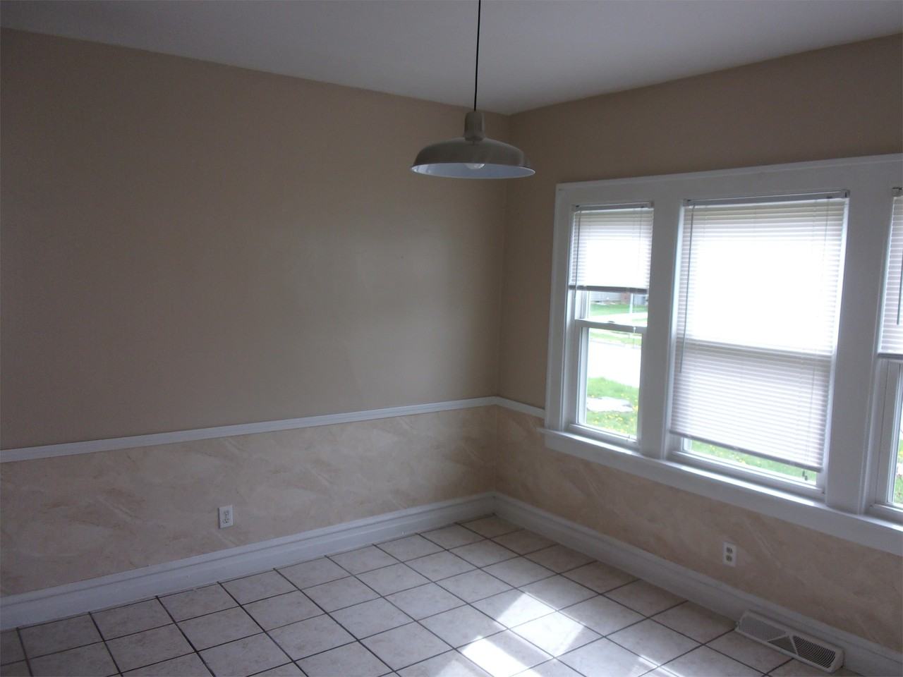 2775 6th St #1 - Photo 4 of 11