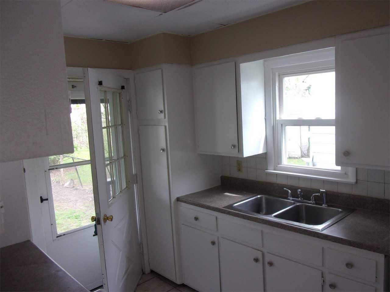 2775 6th St #1 - Photo 5 of 11