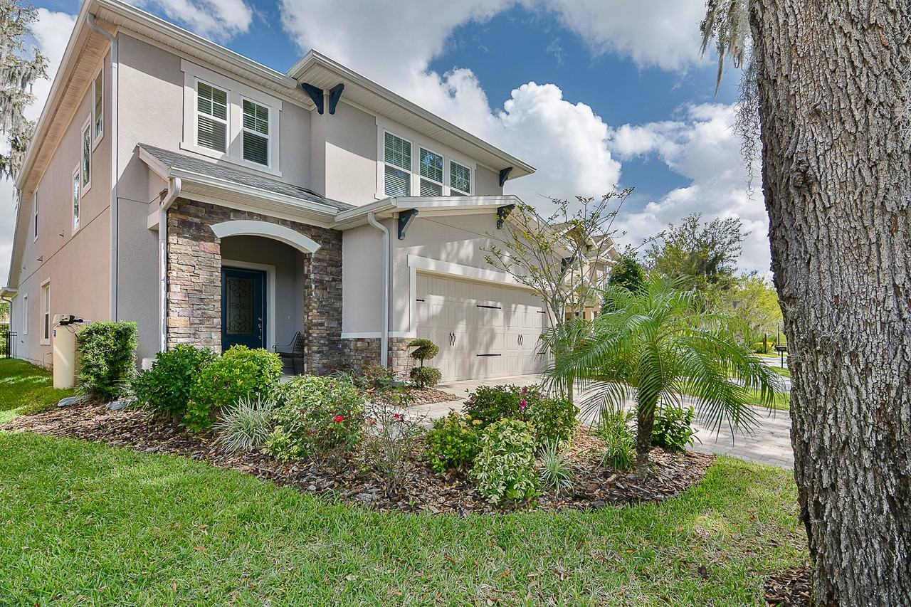 16226 Bayberry View Dr - Photo 2 of 24