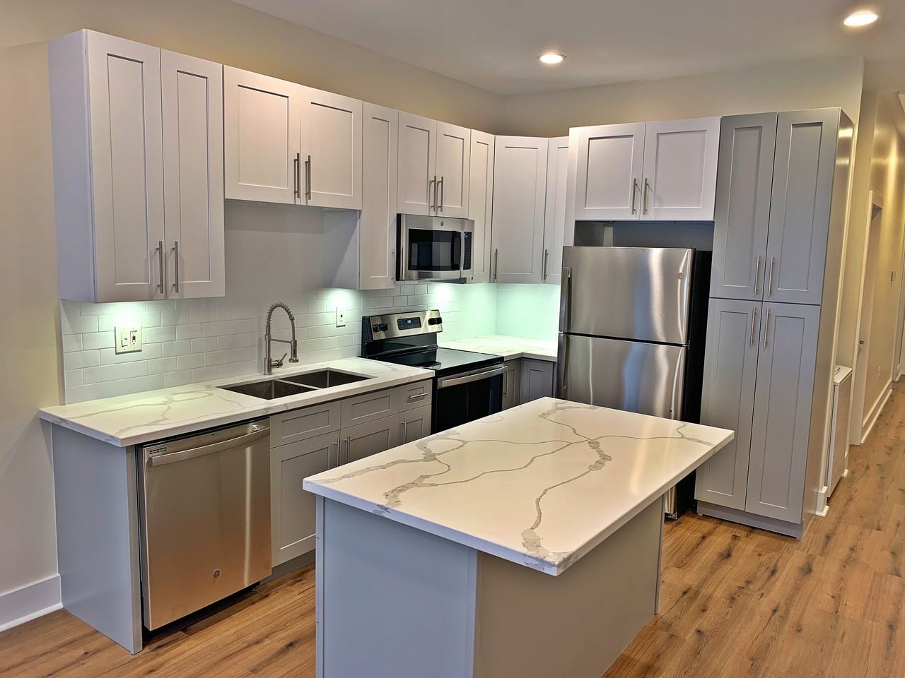 1004 Verret St #1006 - Photo 3 of 6