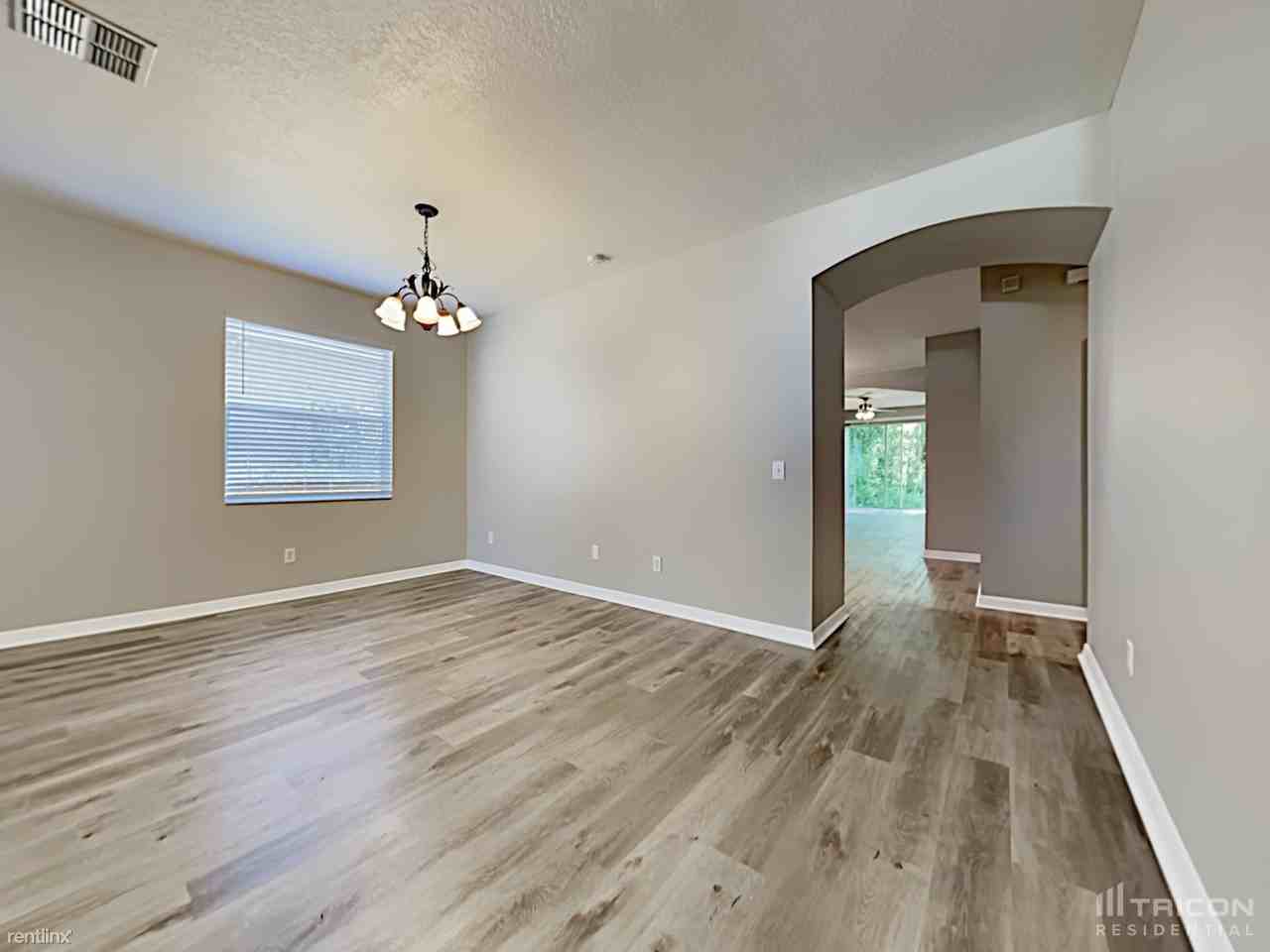 12424 Ridgedale Dr - Photo 2 of 18