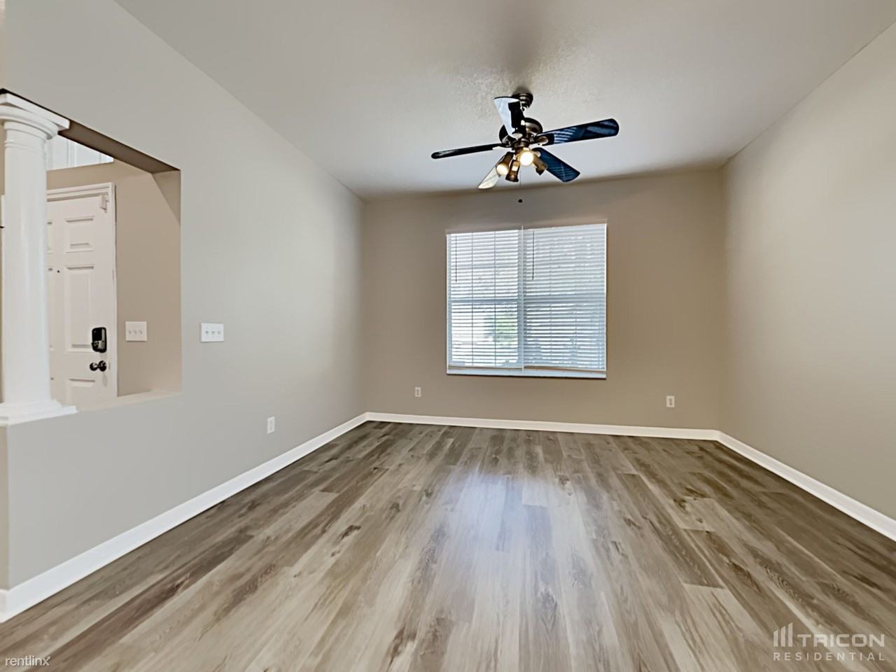 12424 Ridgedale Dr - Photo 3 of 18