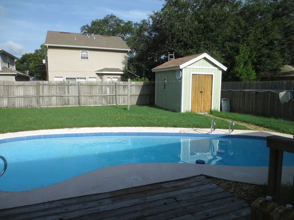 6713 S Sheridan Rd - Photo 2 of 14