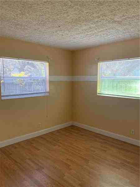 2380 Northeast 15th Terrace - Photo 3 of 9