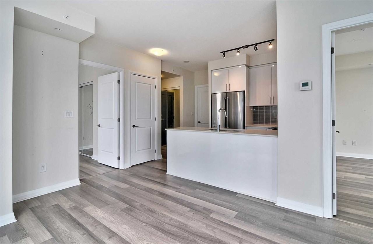 5025 Four Springs Avenue - Photo 7 of 16