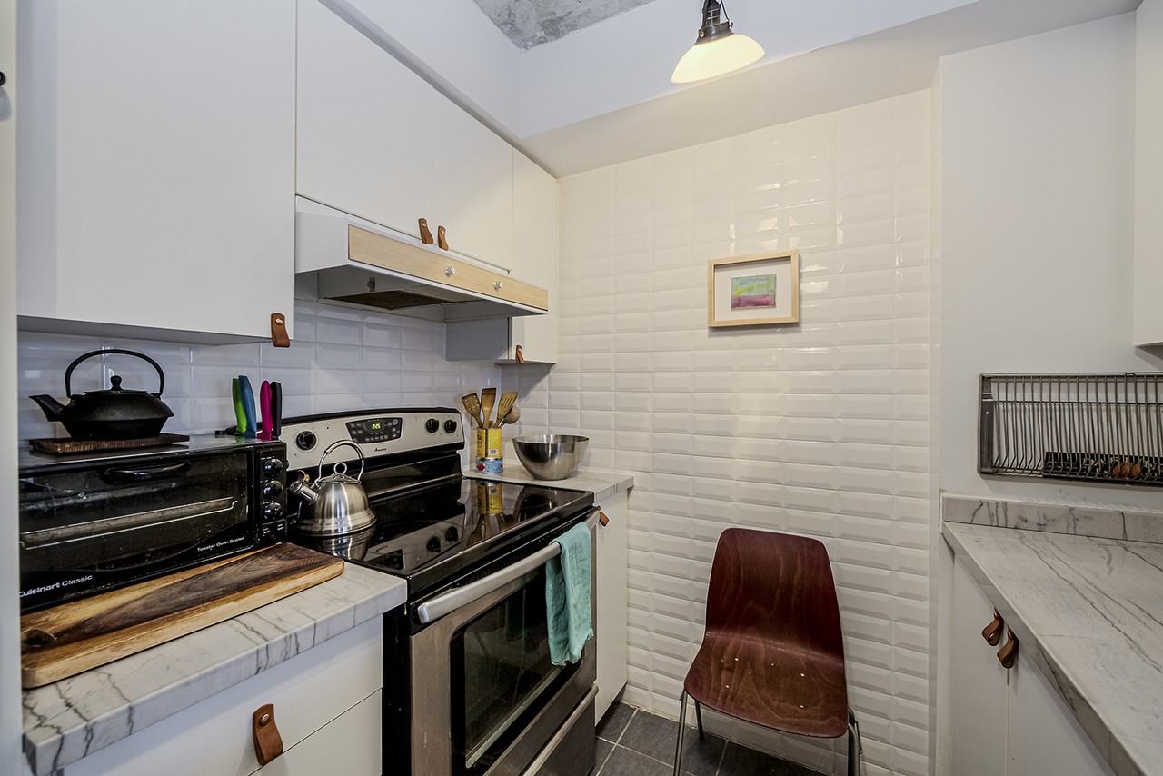 61 Heintzman St - Photo 3 of 22