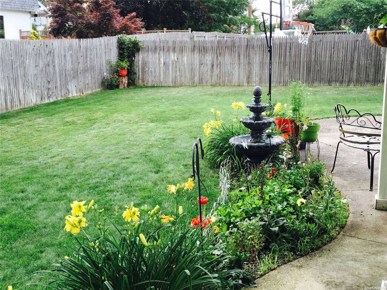 14 Green Pl - Photo 2 of 28