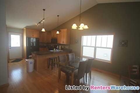 12147 Bataan St NE - Photo 3 of 15
