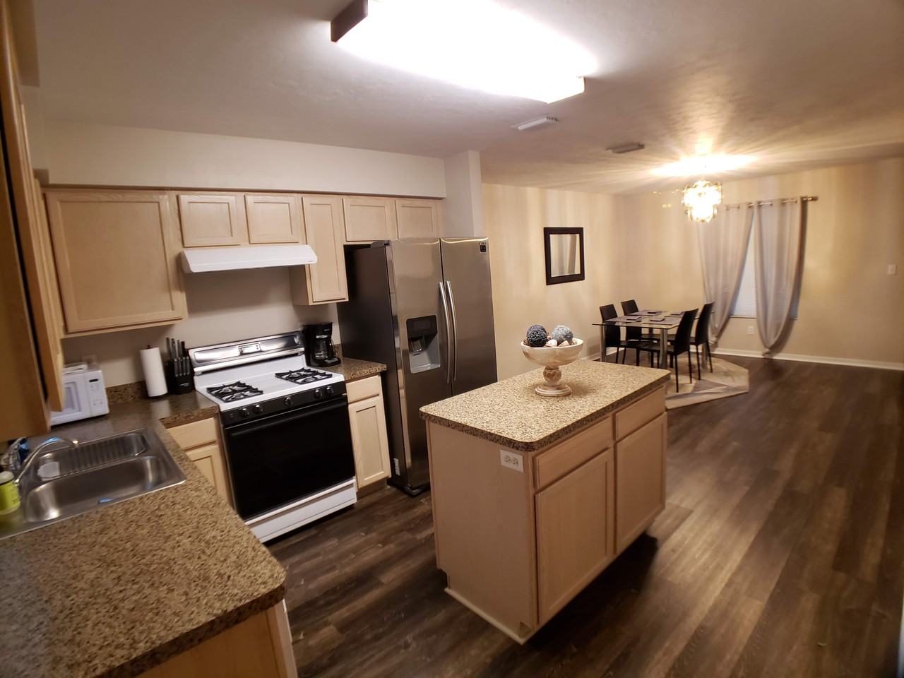 620 Southwest 4 Street - Photo 3 of 8