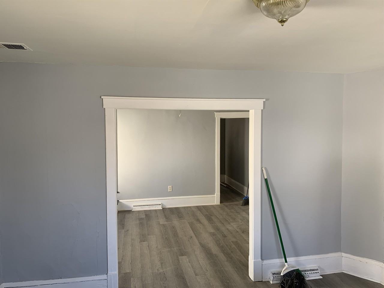111 N Kentucky Ave #1 - Photo 3 of 20