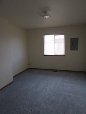 10825 Freedom Pl #D - Photo 2 of 7