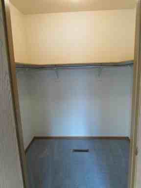 10825 Freedom Pl #D - Photo 3 of 7