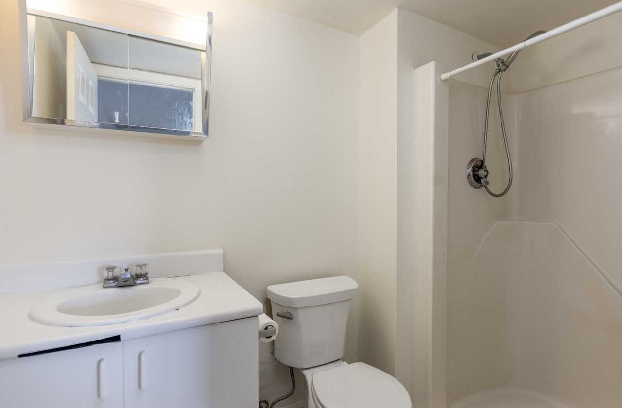 Elmer Street #202 - Photo 5 of 6