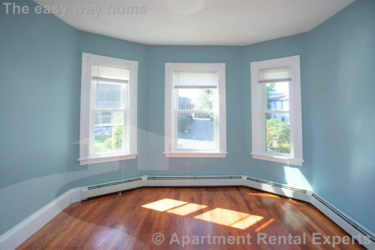 173 Rindge Ave #3L - Photo 2 of 6