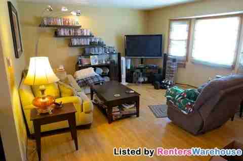 7402 Borman Ave E - Photo 3 of 11