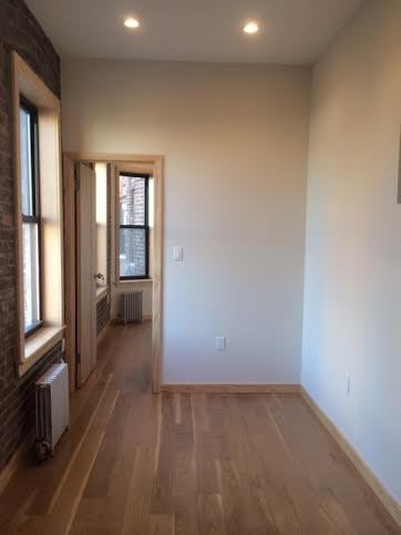 Madison St & Catherine St #22