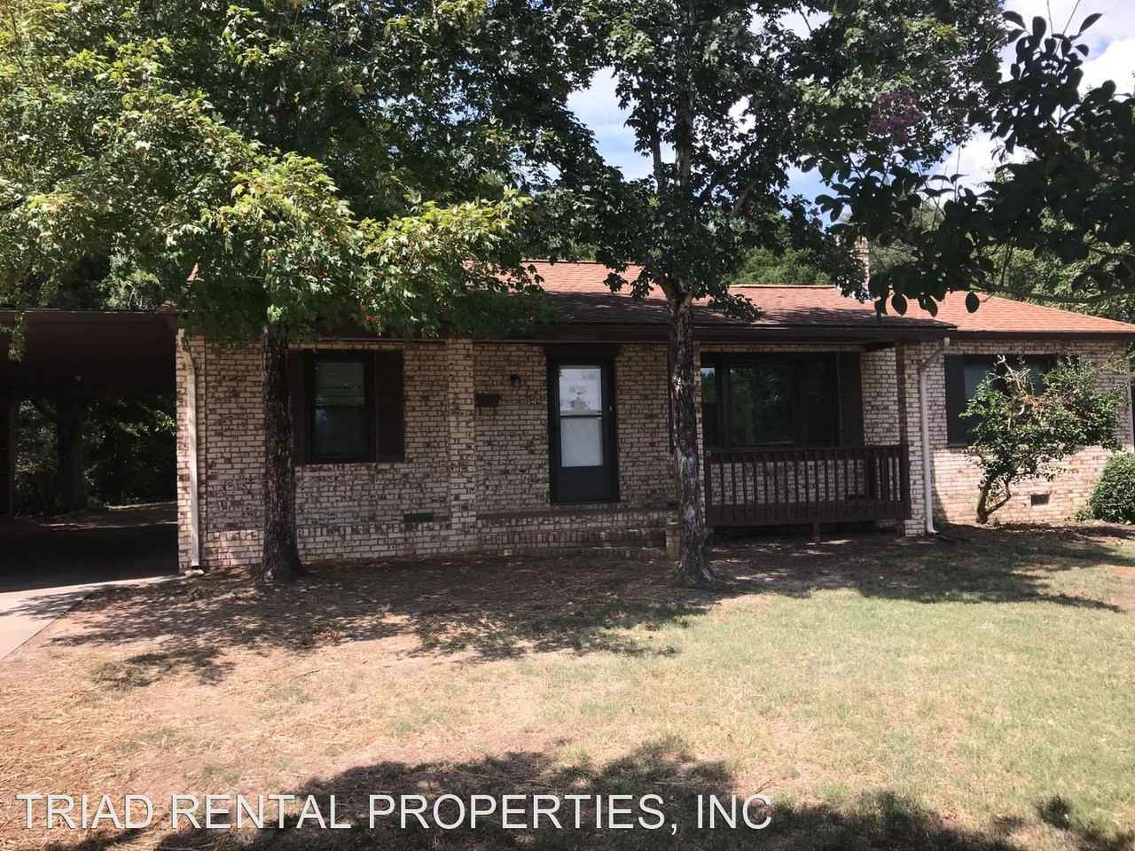 137 Church St - Photo 2 of 13