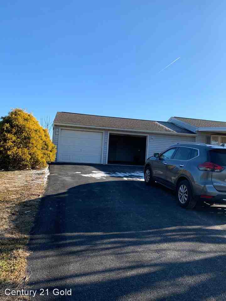 15408 Kutztown Rd - Photo 2 of 11