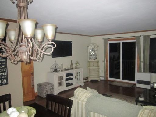 21 Hawthorn Ct - Photo 3 of 7