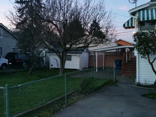 9021 14th Ave S - Photo 3 of 10