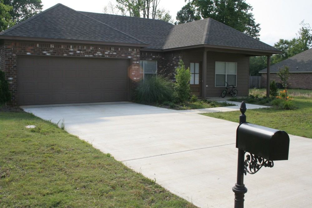 107 Stapleton Dr - Photo 2 of 16