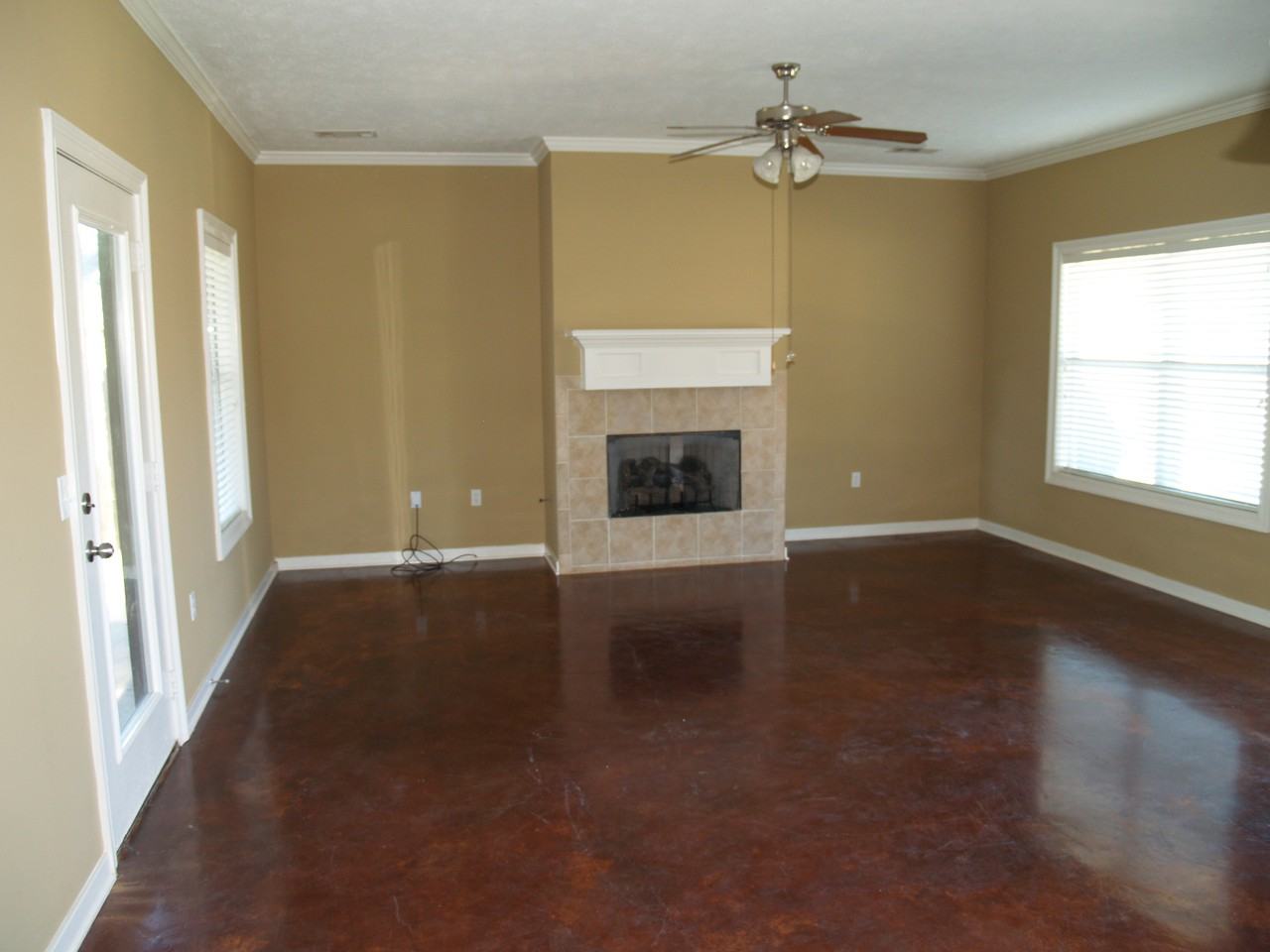 107 Stapleton Dr - Photo 3 of 16