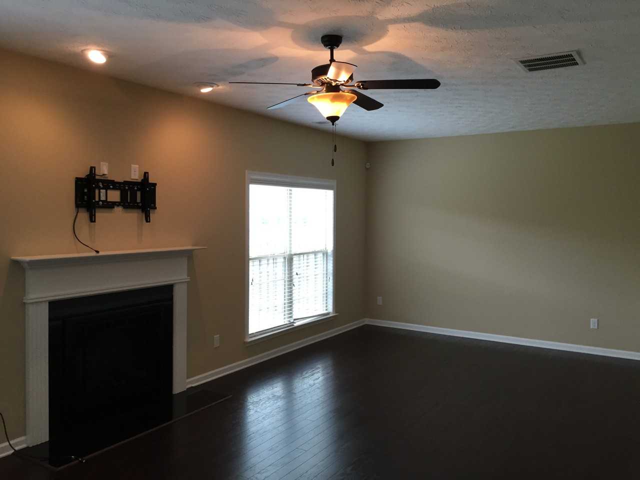 7352 Sorrel Ct - Photo 4 of 5
