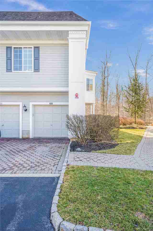 153 Riveredge Dr - Photo 2 of 21