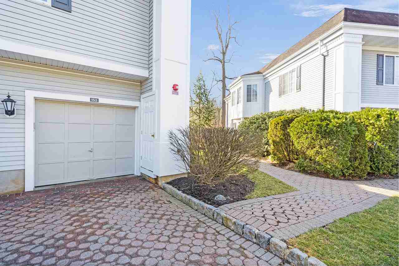 153 Riveredge Dr - Photo 3 of 21