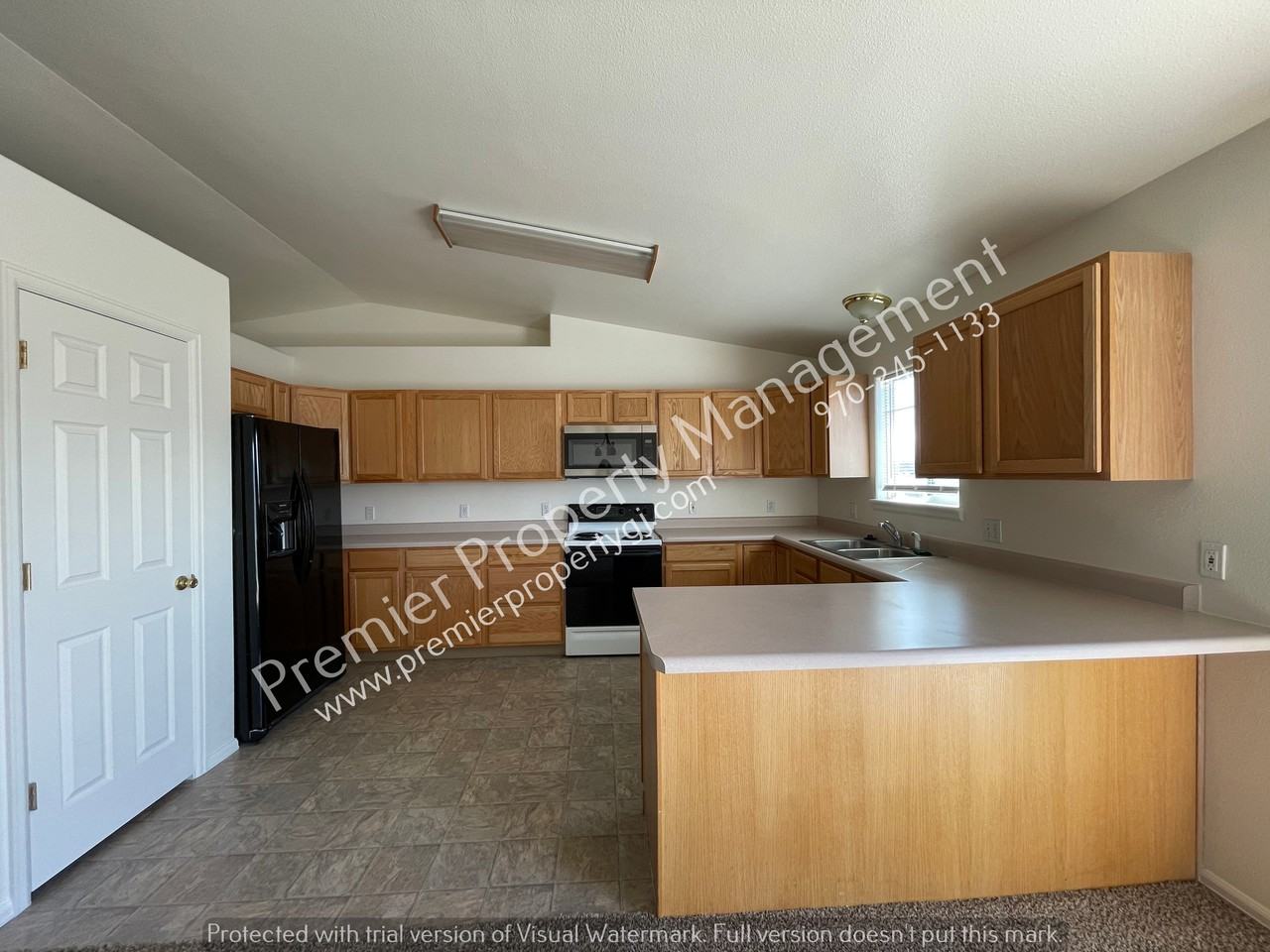 653 Garrett Way - Photo 3 of 21