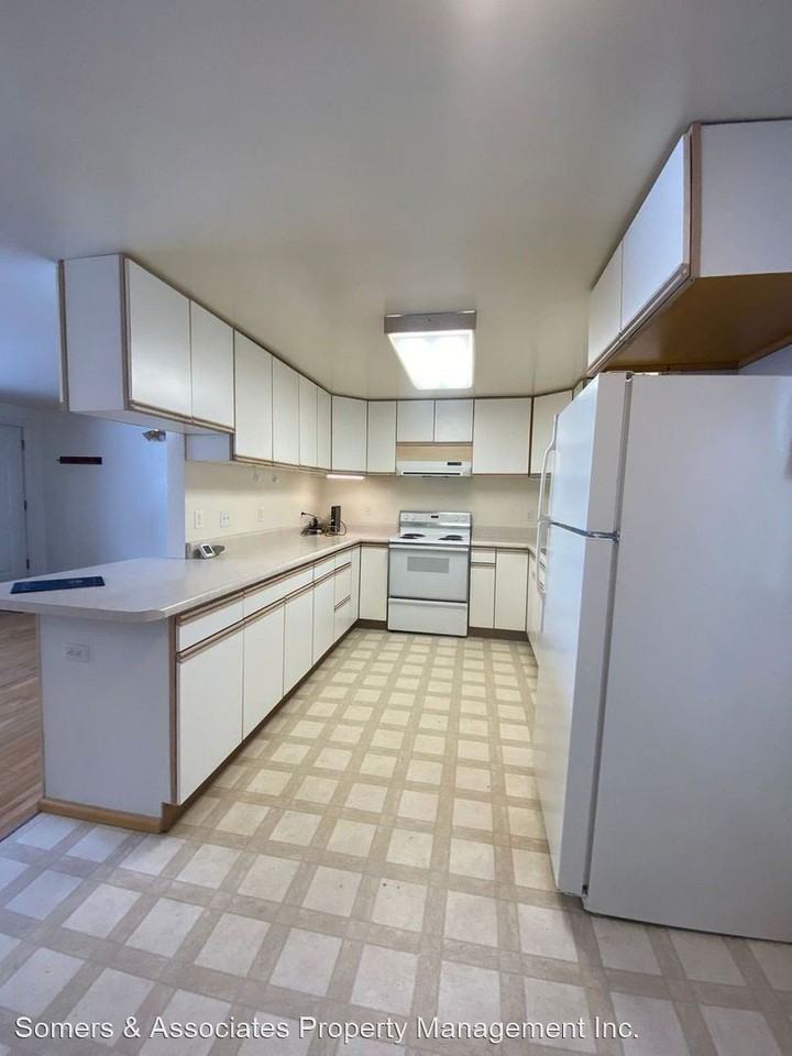 705 Bentley Dr - Photo 2 of 17