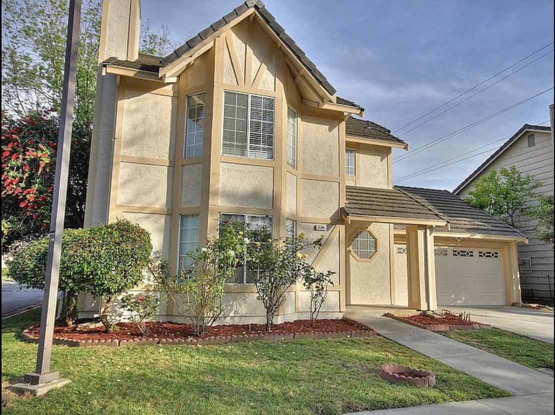 1596 Saugus Ct - Photo 2 of 19