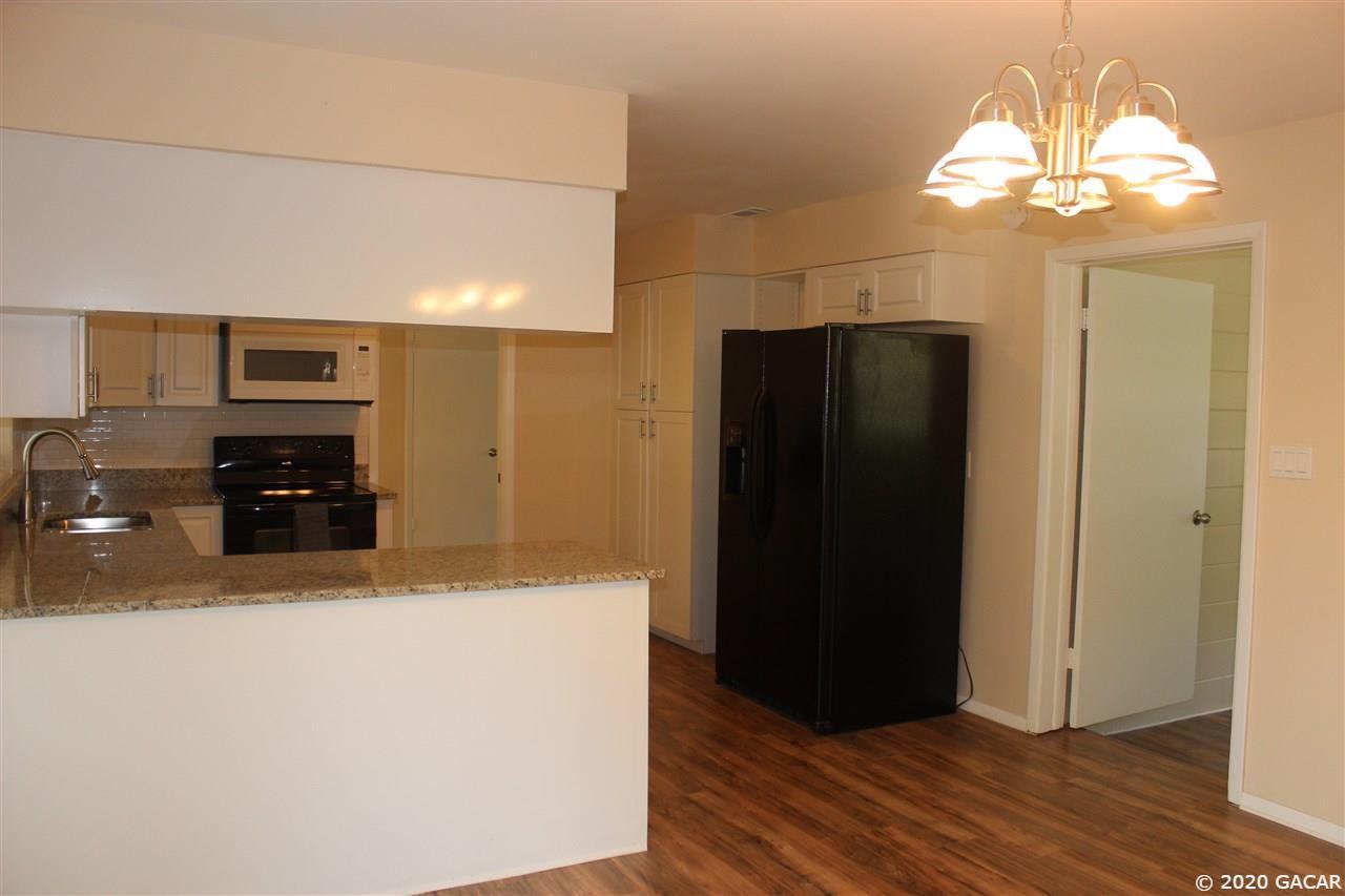 3330 Nw 29th Ave #1 - Photo 4 of 11
