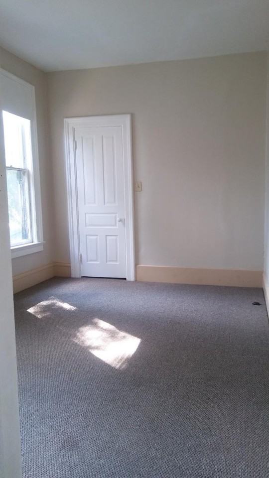 33 S Manning St #C - Photo 6 of 12