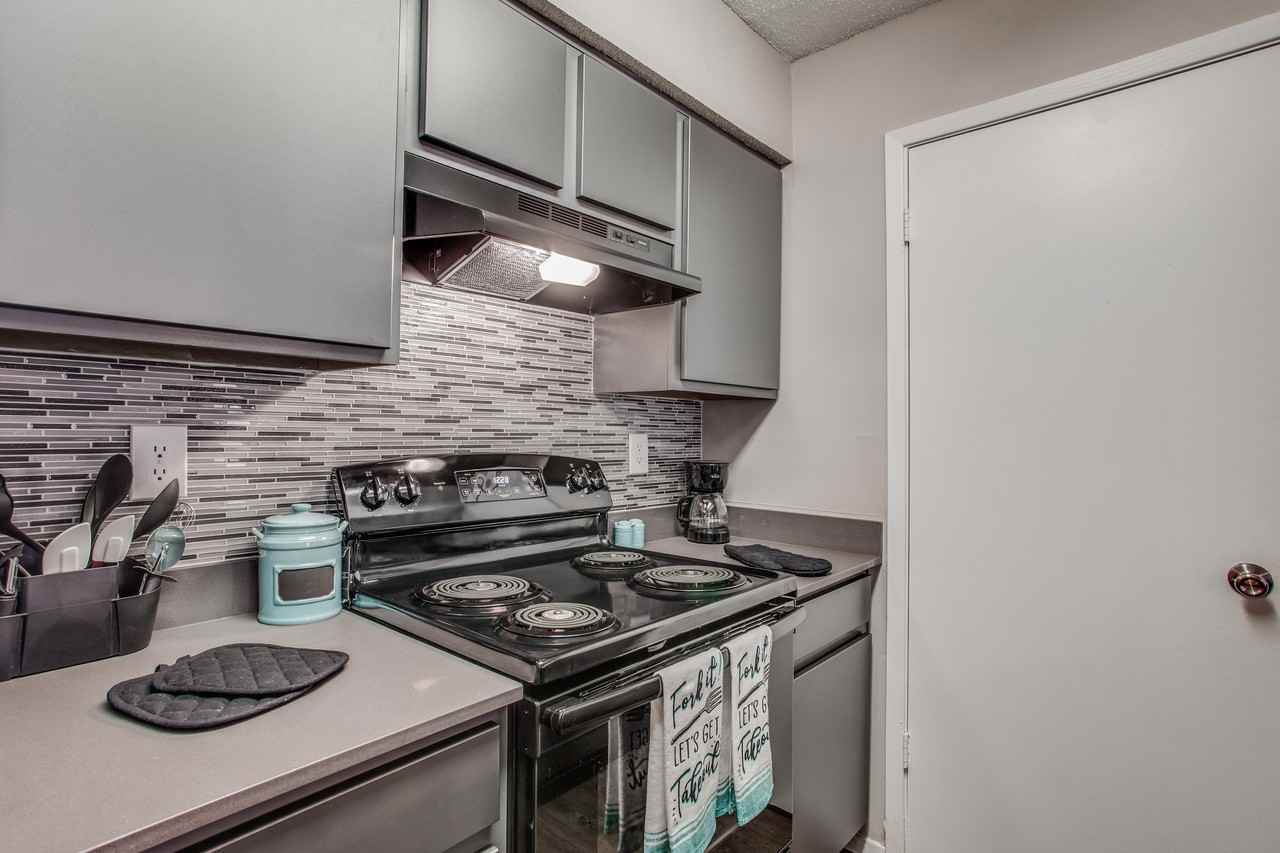 z-120721-Cross Creek Ranch - Photo 6 of 34