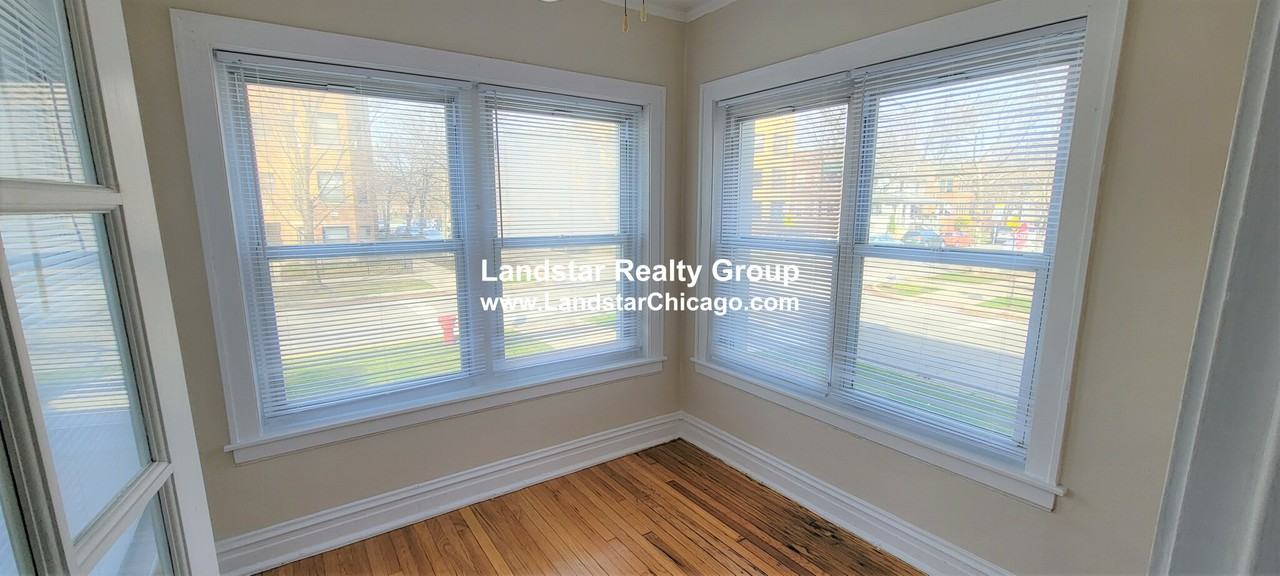 4447 North Maplewood Avenue #1 - Photo 3 of 14