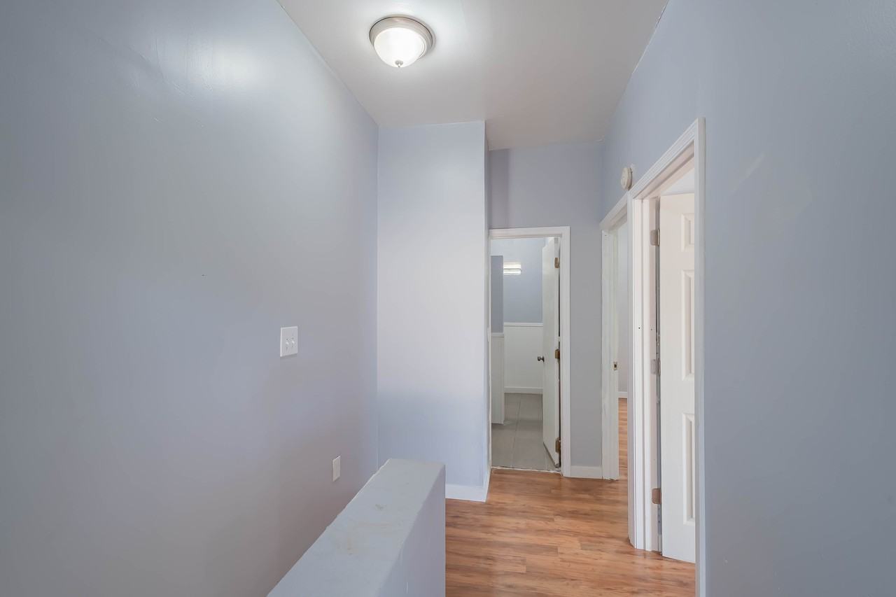 426 Borland Street - Photo 3 of 22