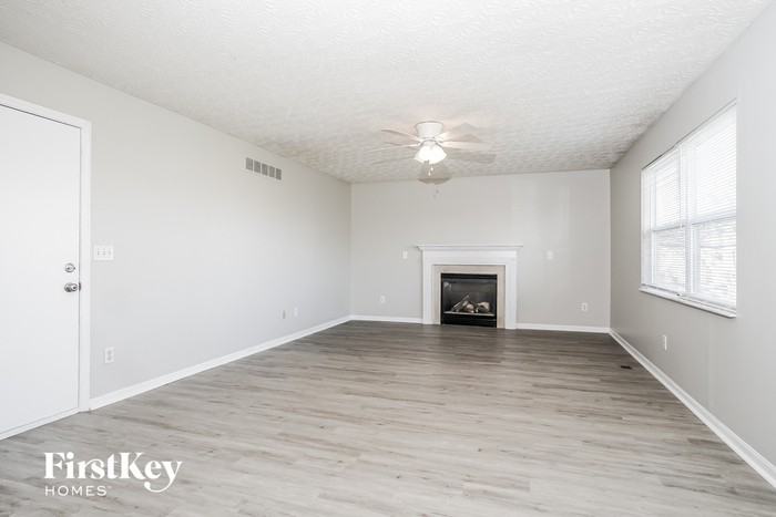 6046 Glen Trace Ln - Photo 2 of 14