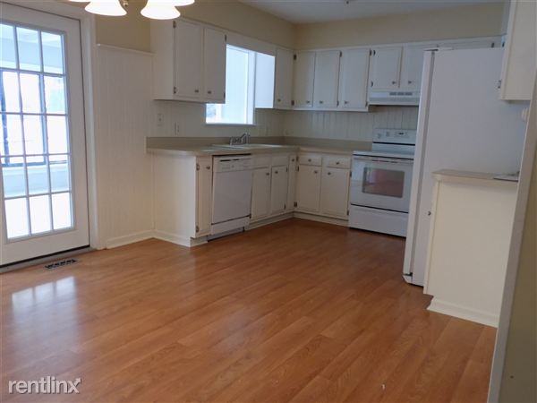 8513 N McKinley Rd - Photo 2 of 11